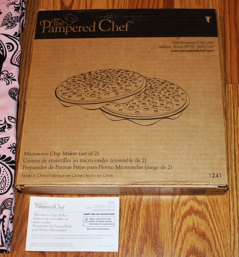 PAMPERED CHEF CHIP MAKER & PAMPERED CHEF APRON