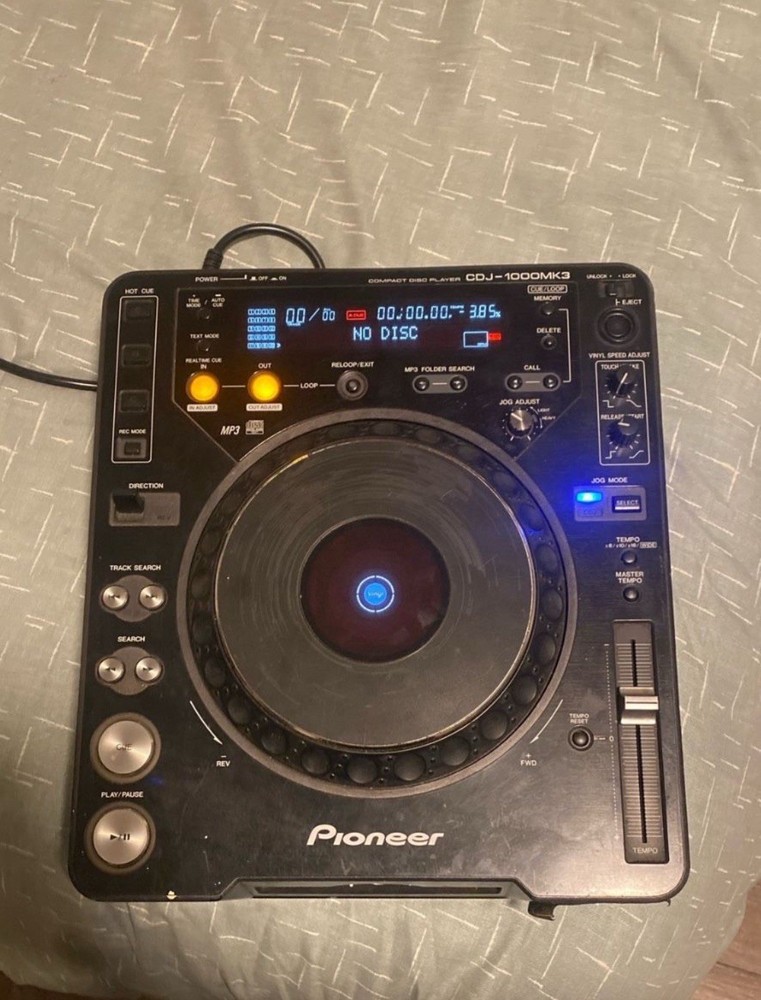 Pioneer CDJ-1000MK2 cd Player/scratcher