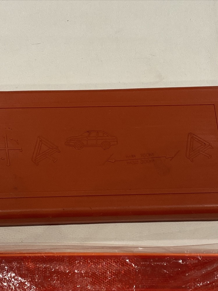 WARNING TRIANGLE EMERGENCY BREAKDOWN FOLDABLE SIGN HAZARD EU REFLECTIVE CAR