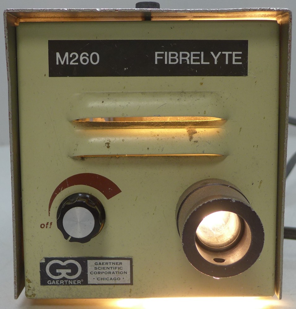 Gaertner Scientific M260 Fibrelyte Fiber Optic Light Source - Working