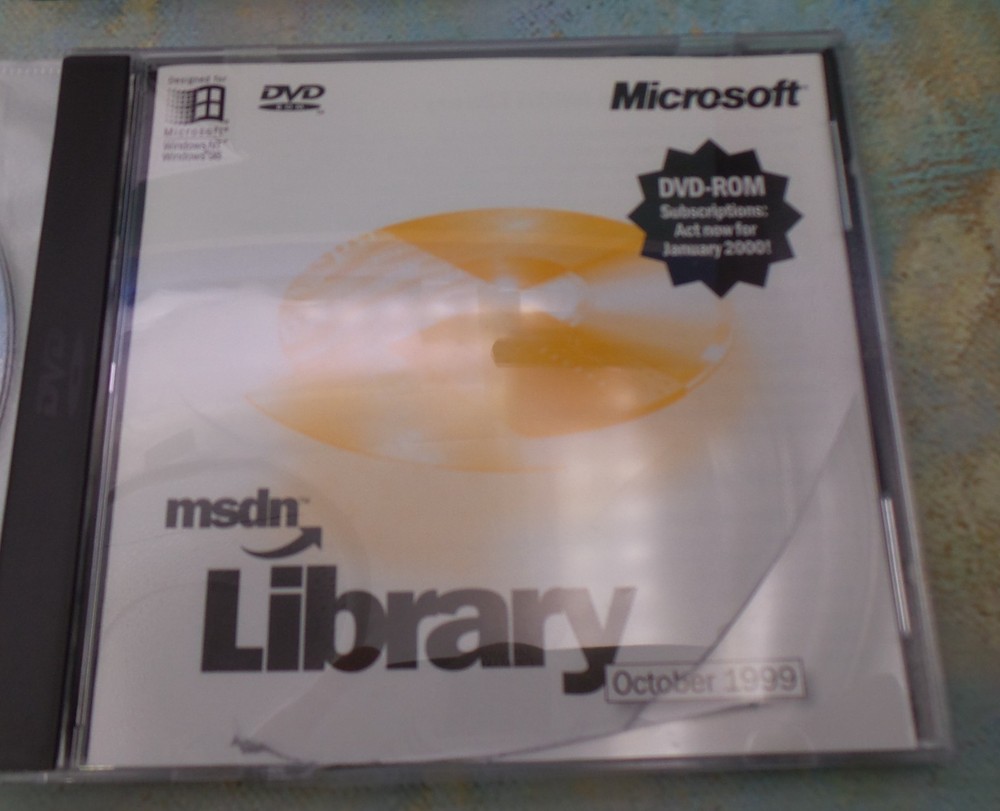 MSDN Software 34 CD's of Microsoft Development software 1999 SQL Server 7.0