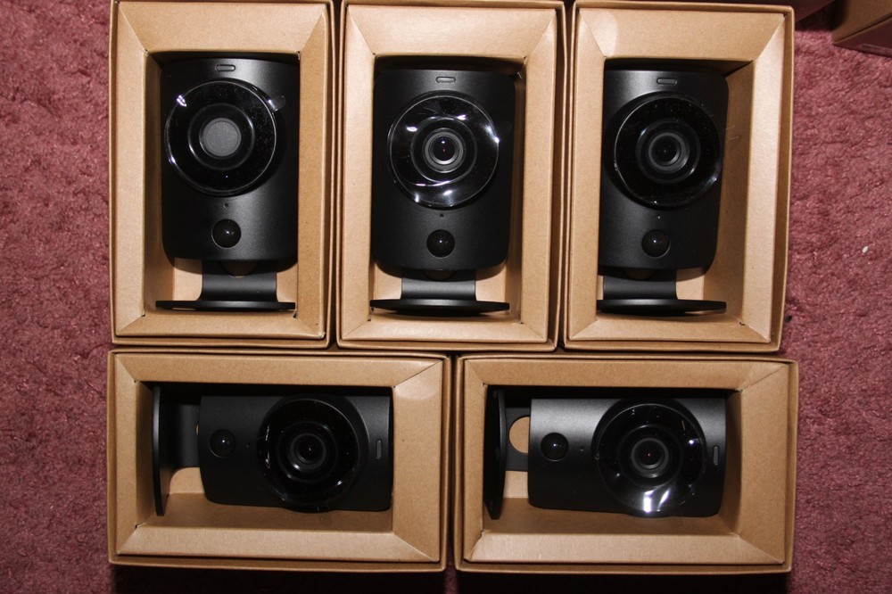 Simplisafe SimpliCam Camera, Glassbreak, Panic, Entry Sensor, Key Fob Bundle Lot