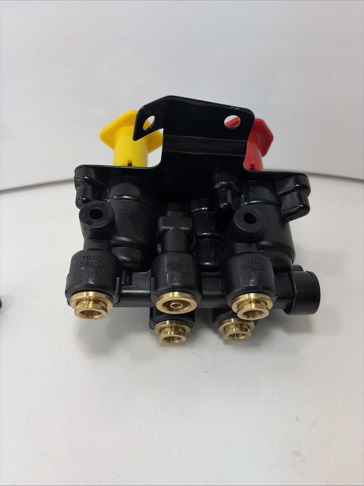 For Volvo VNL Dash Valve Dual Park Brake With 5 Ports 24340522 21315044 K035691