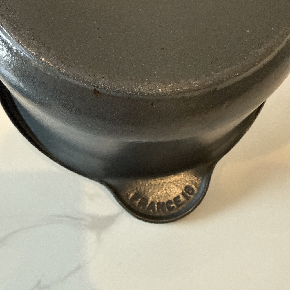 Le Creuset Saucepan with Lid - # 18