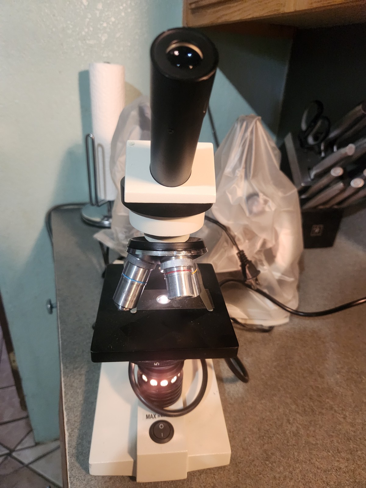 FREY SCIENTIFIC Microscope Model 131 Compound with x-y stage 40-400X Tested!