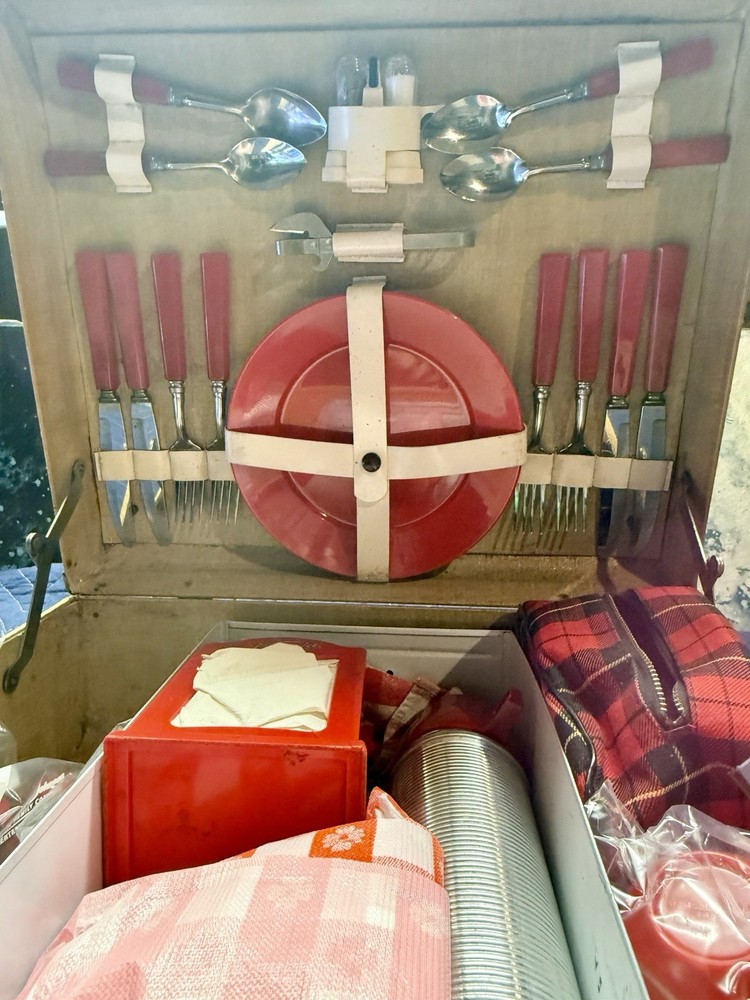 Vintage Picnic Suitcase