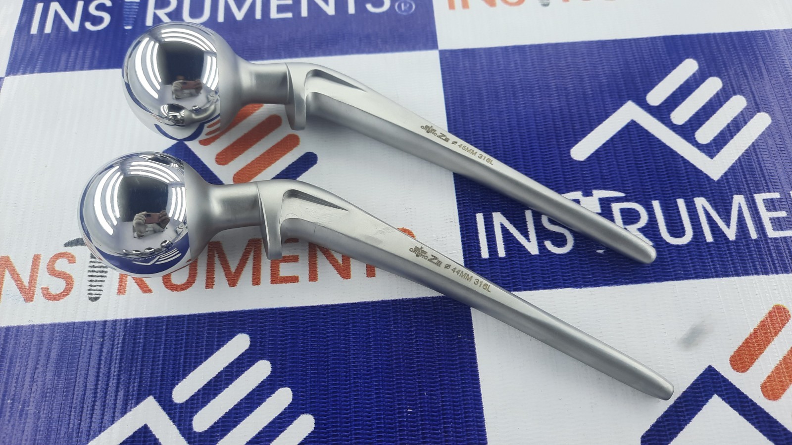 Lazcäno Hïp Prosthesïs Orthopedic instruments (44mm and 45mm) Stainless steel