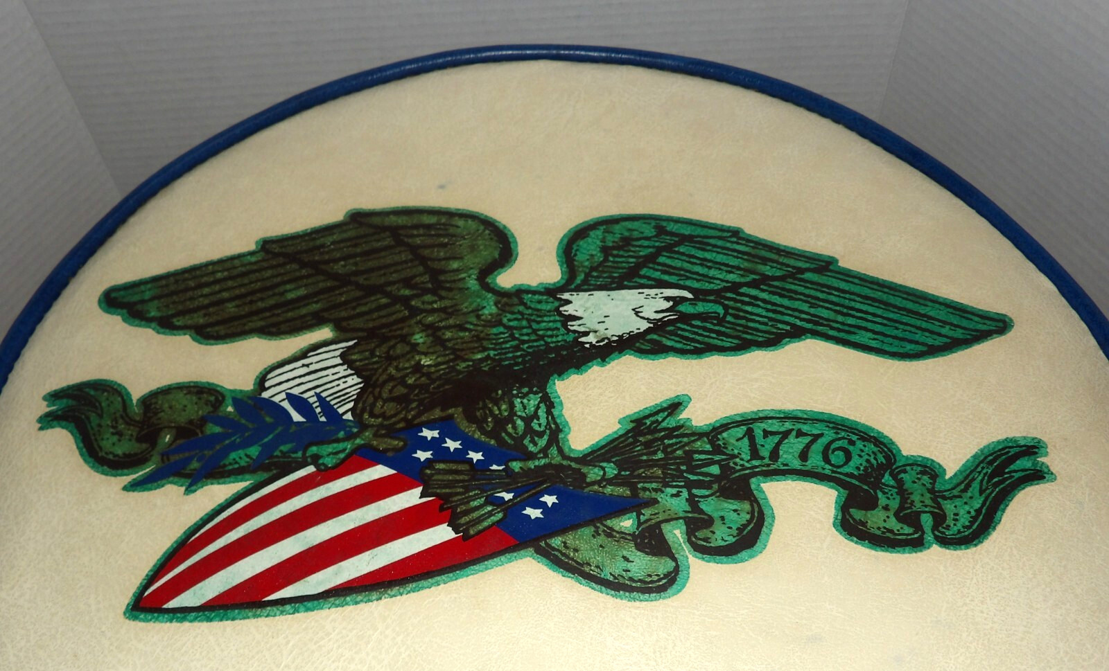Vtg 1976 USA Bicentennial Drum/Eagle Footstool Patriotic Military Style 1776