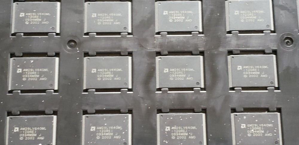 29LV640 64M bit Flash Memory IC AM29LV640ML-120REI 88pc