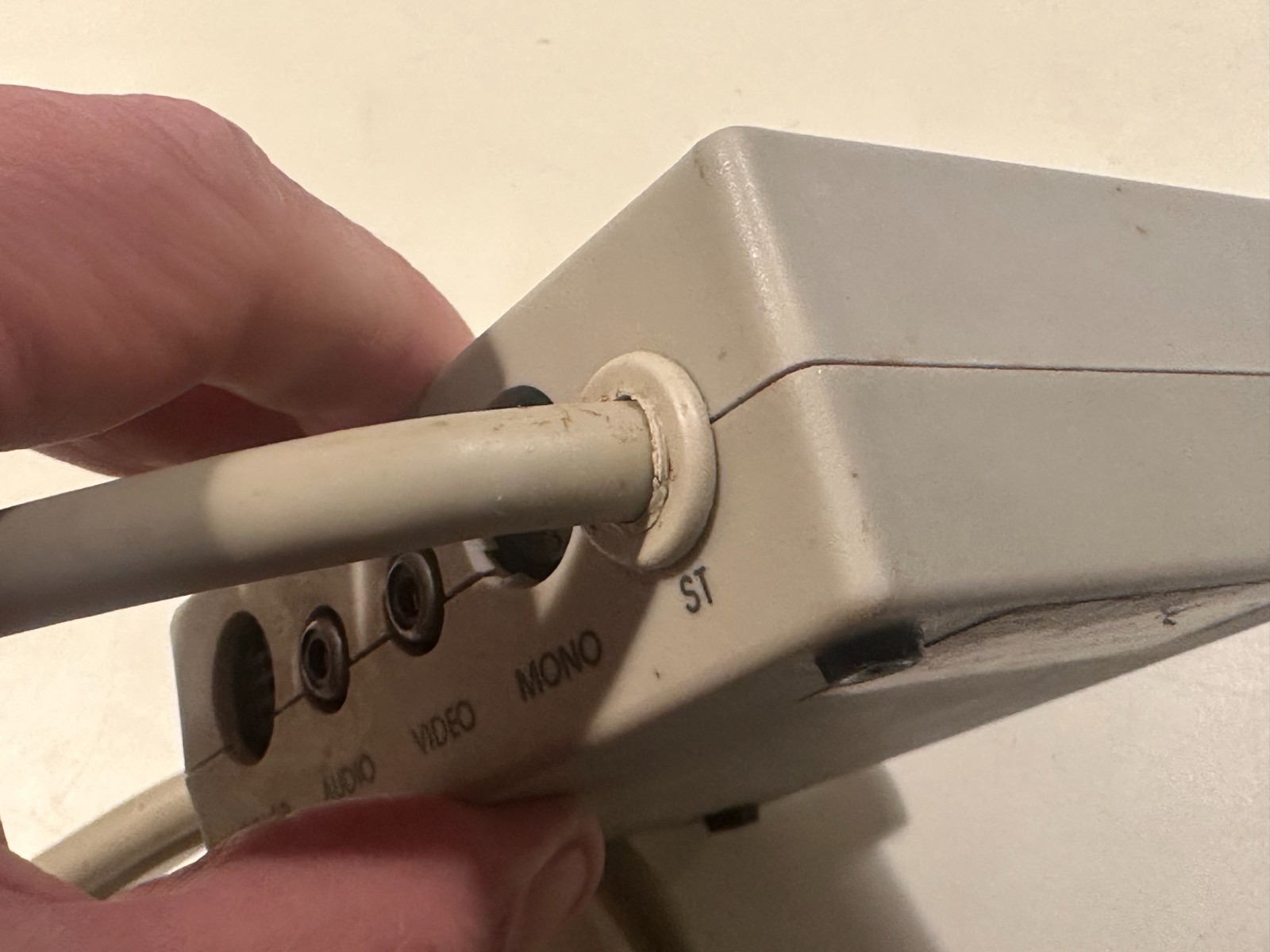 Monitor Master Atari ST 13-pin DIN Color/Mono Monitor Hub Practical Solutions