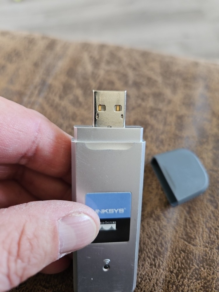 Linksys/Cisco Systems WUSB54GC Compact Wireless-G USB Adapter