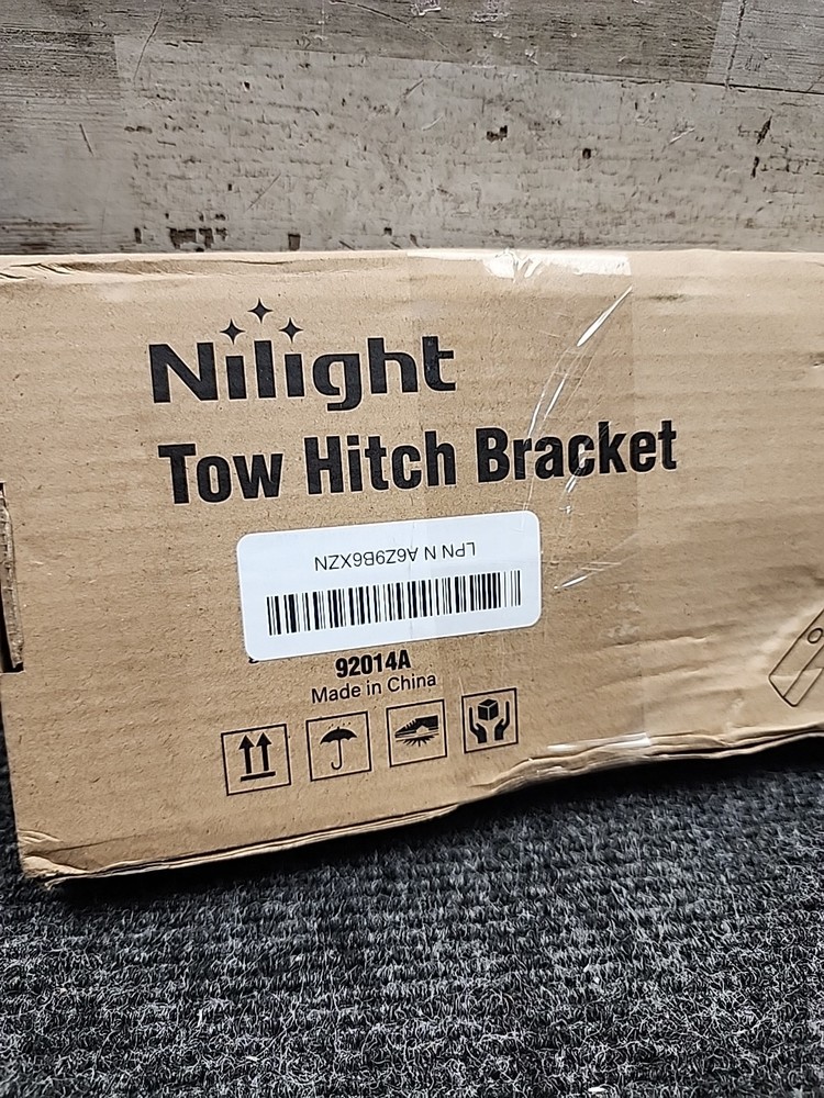 Used 2.5 inch Towing Hitch Mount Bracket 92014A