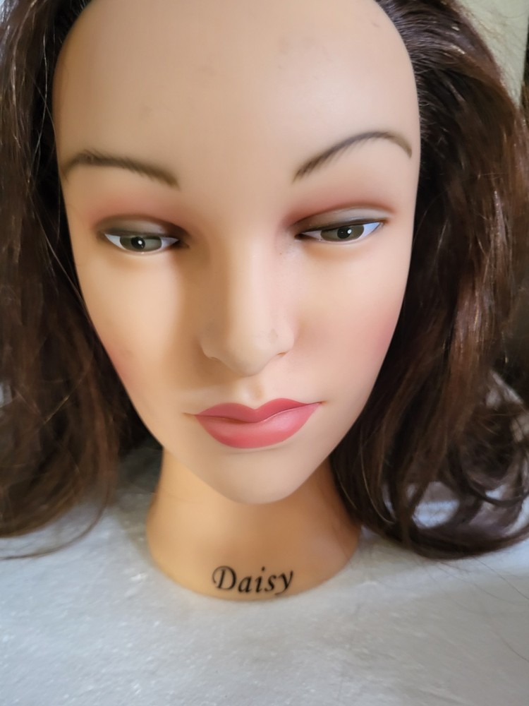 Daisy head mannequin