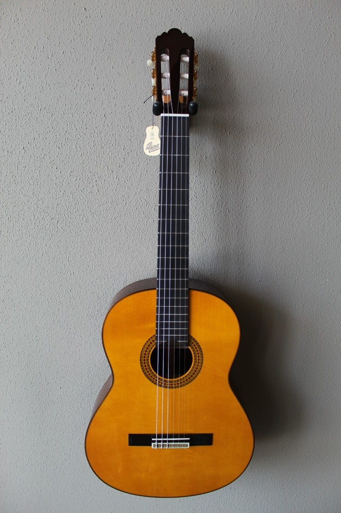Brand New Yamaha GC22S Nylon String Classical Guitar with Softshell Case