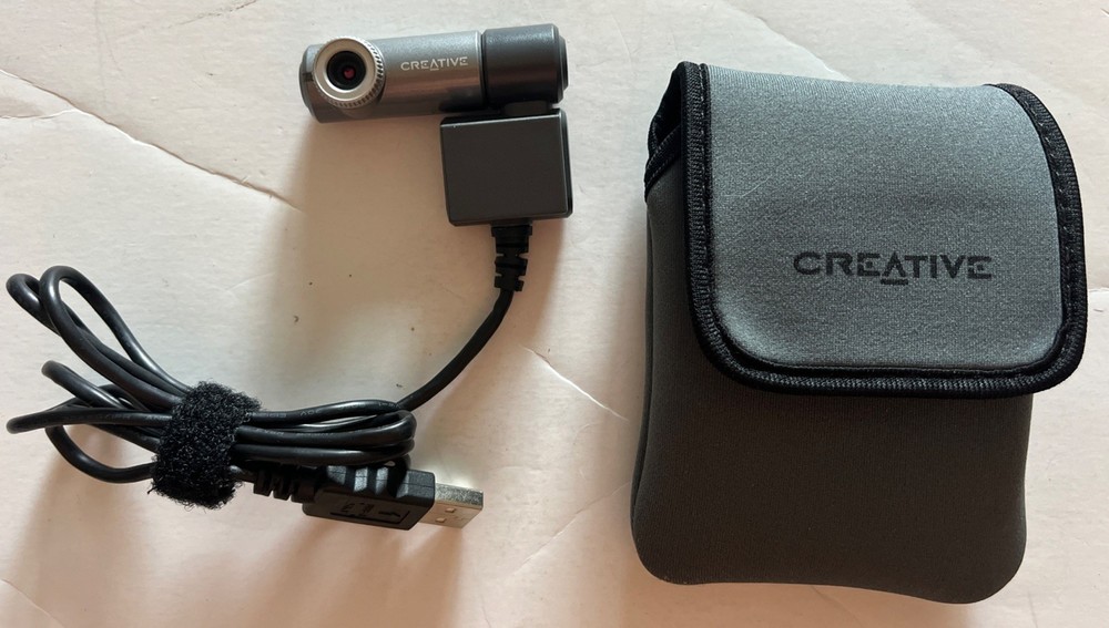 Creative Labs N10225 Webcam with Cable and Case