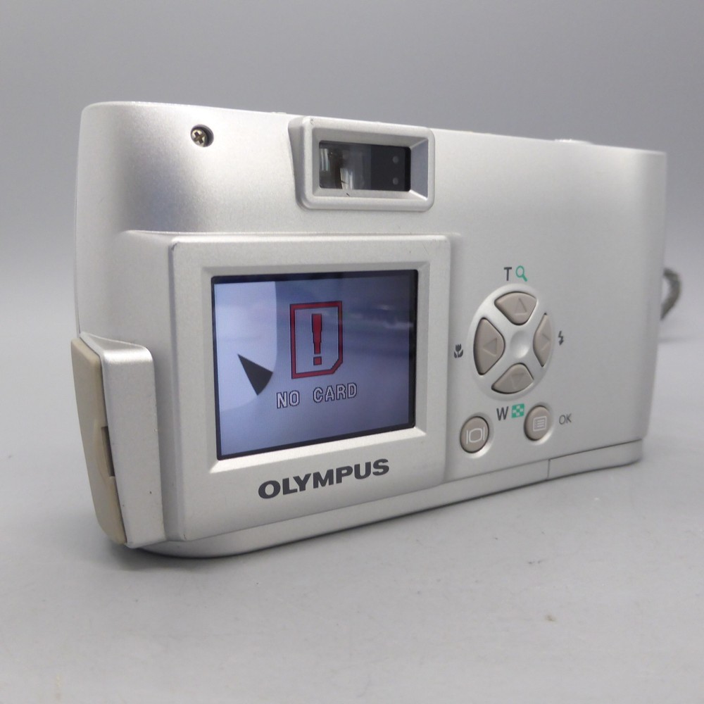 Olympus Digital Camera Camedia C-2 2.0MP Silver Tested