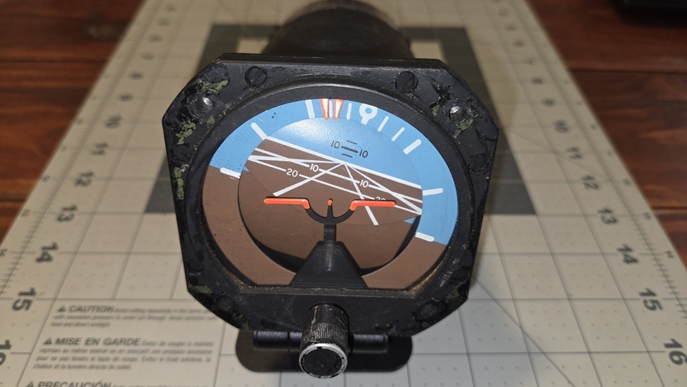 Mitchell Attitude Indicator 5000E-9