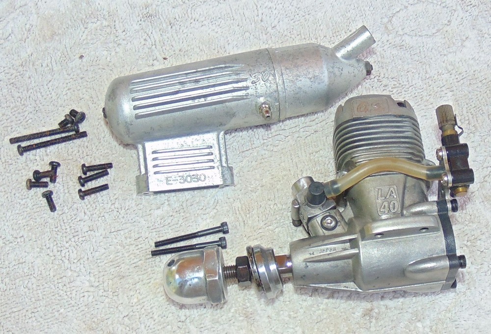 OS LA 40 RC Model Airplane Engine, Nice engine, cleaned with socket screws