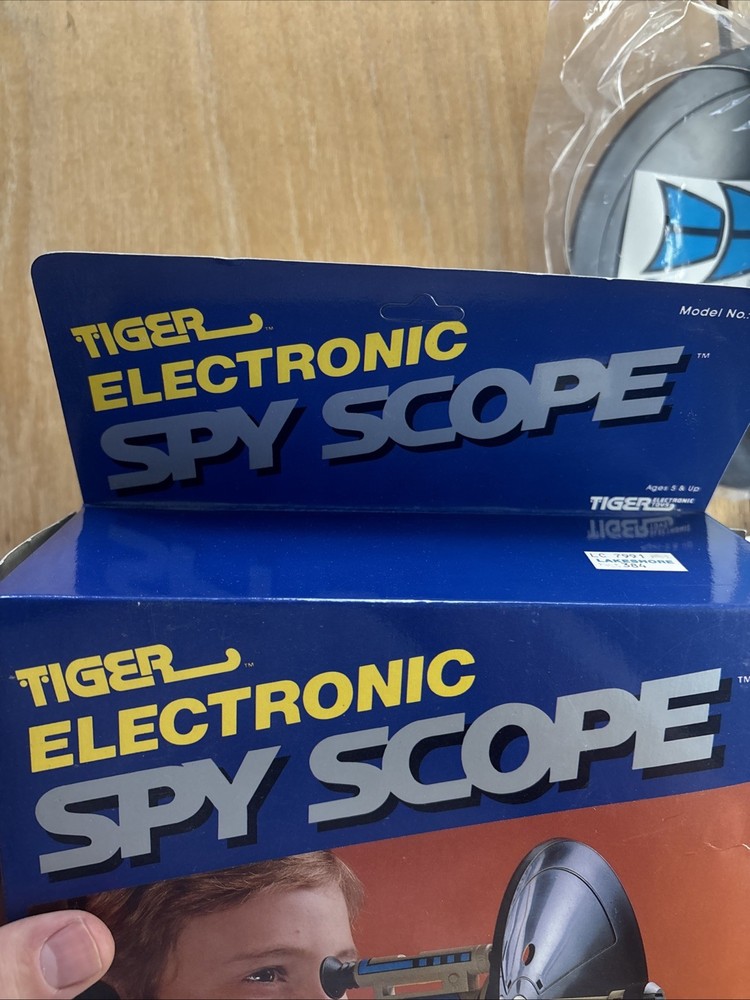 Tiger Electronics Spy scope Toy