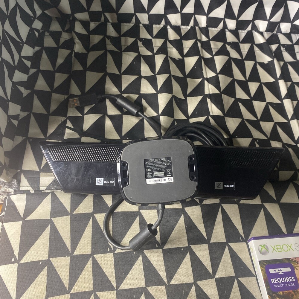 Microsoft Xbox 360 Kinect Motion Sensor Bar 1473 w/ Adventures! Game Lot Bundle