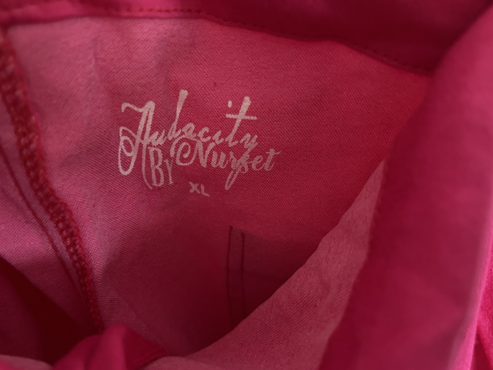 NWOT Audacity By Nurset Dark Pink Women’s 2pc Medical Surgical Scrub Set Sz XL