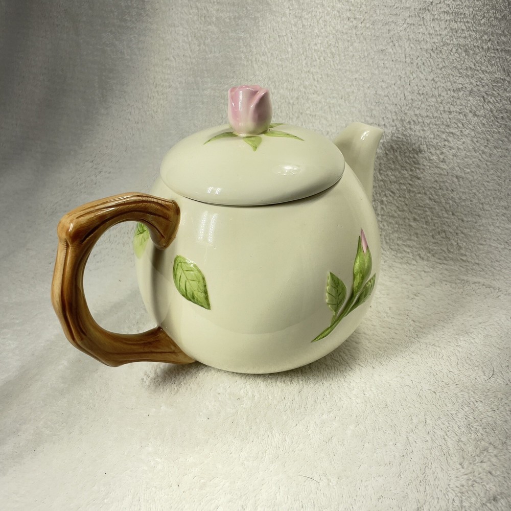 A Telaflora Gift Pink Rose Tea Pot