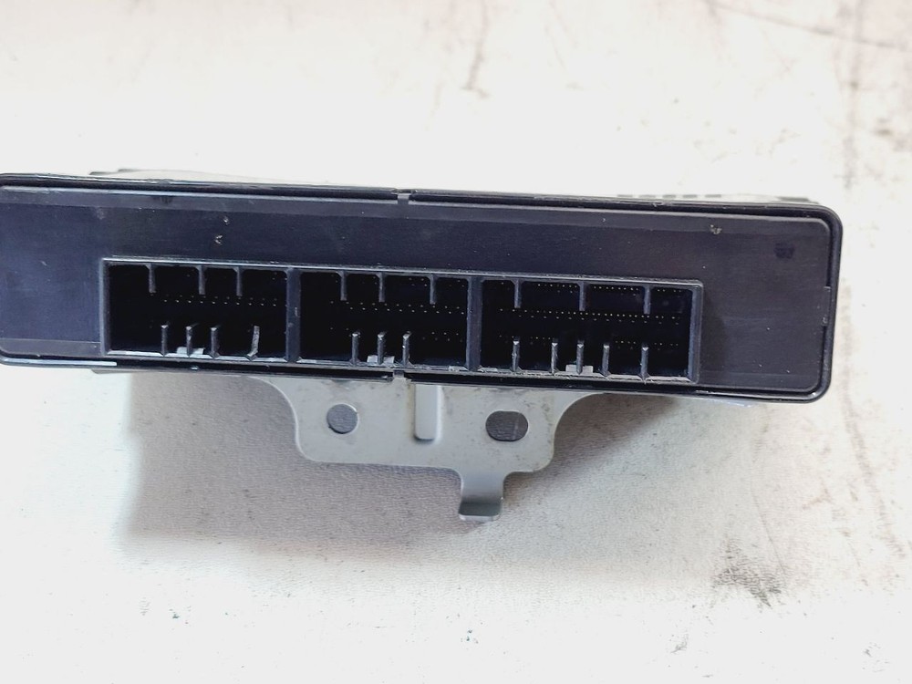 2005 SUBARU OUTBACK LEGACY INTERGRATED CONTROL MODULE OEM 88281AG09A