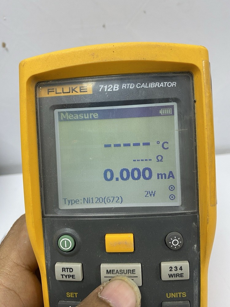 Fluke 712B RTD Temperature Calibrator