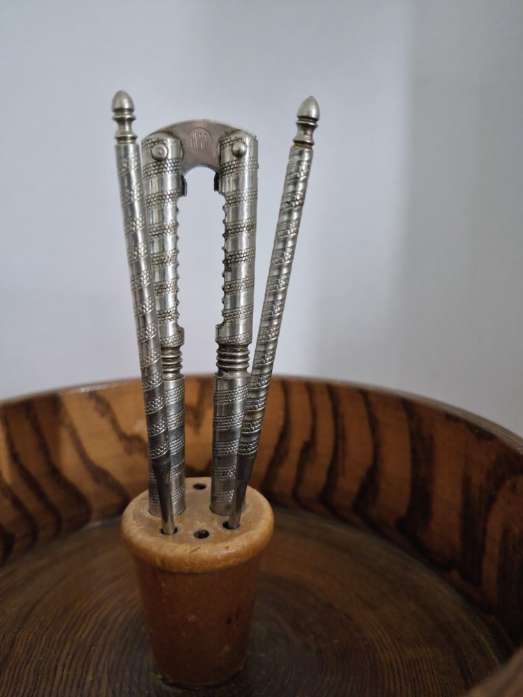 Wood Tree Bark Wooden Nutcracker Bowl Set With Nutcracker & 3 Picks