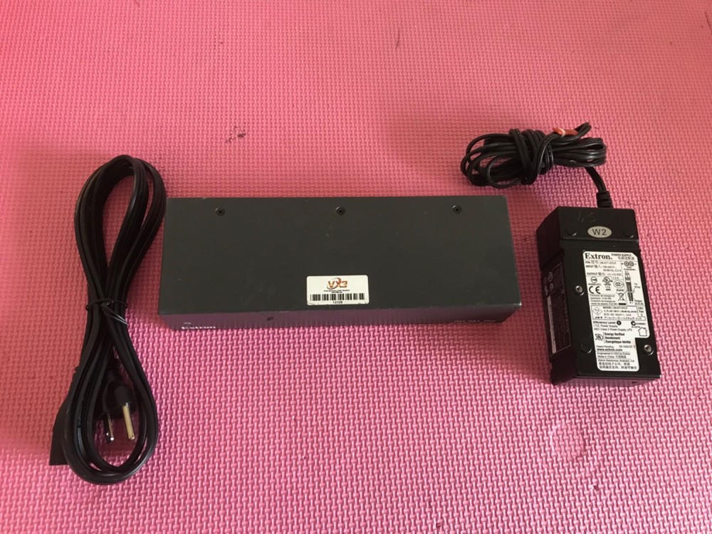 Extron DVI DA4 Plus Output VGA/DVI Distribution Amplifier Splitter