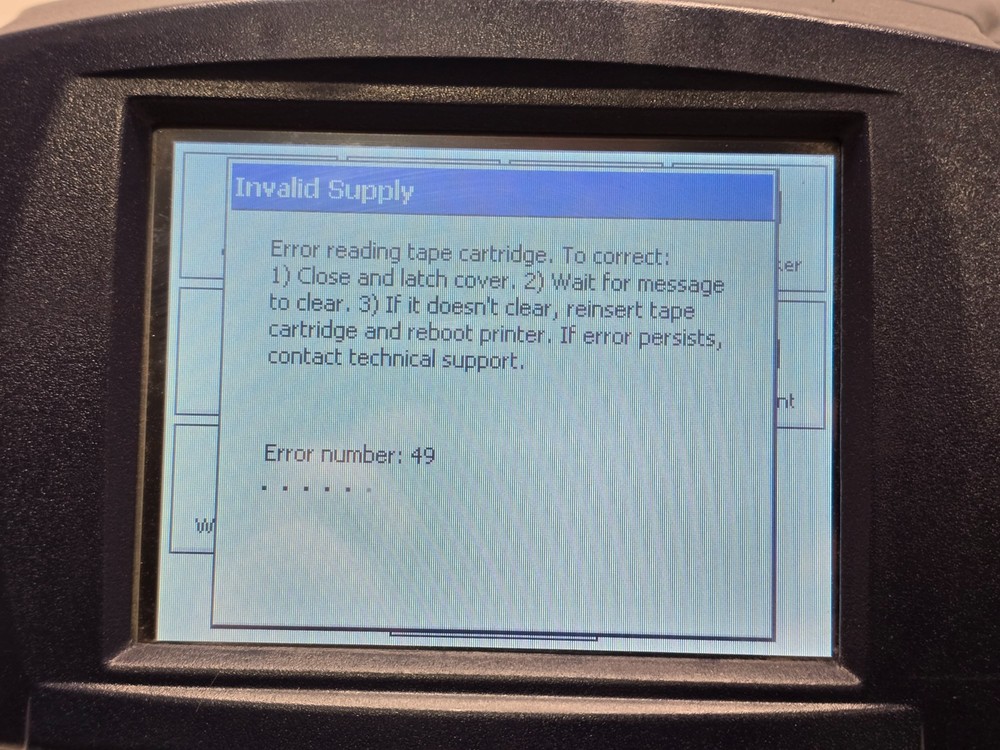 Brady GlobalMark 2 Color and Cut Industrial Label Maker (Error 49) Case Damage