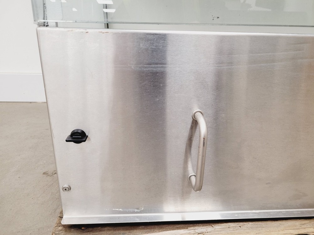 Labcaire Model SC12R Recirculating Class II Safety Cabinet Lab