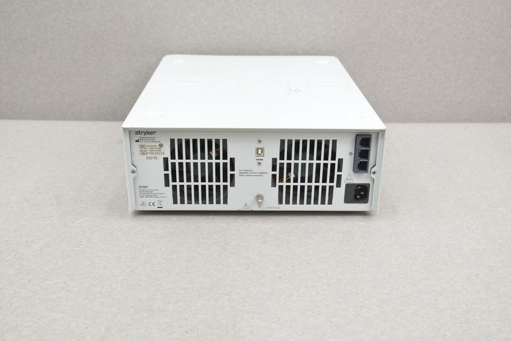 Stryker ENDOSCOPY X8000 Light Source REF 220-200-000