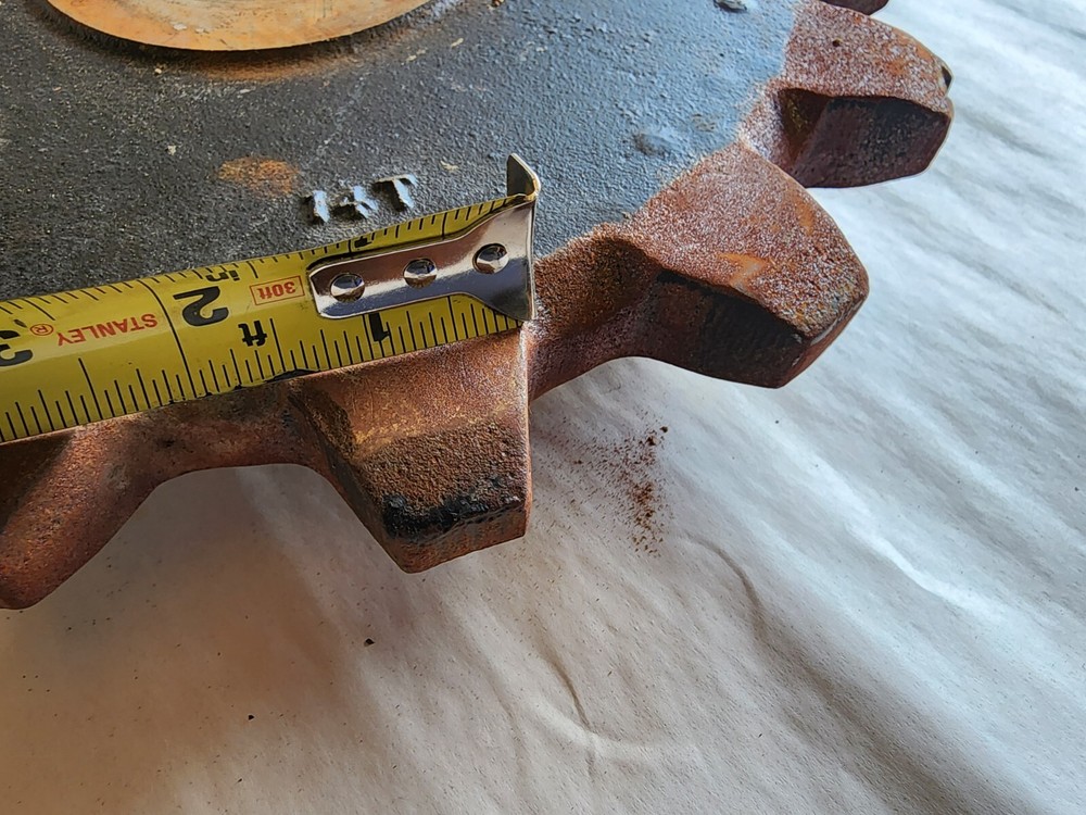 FOX 14T Sprocket 2-1/4" Bore