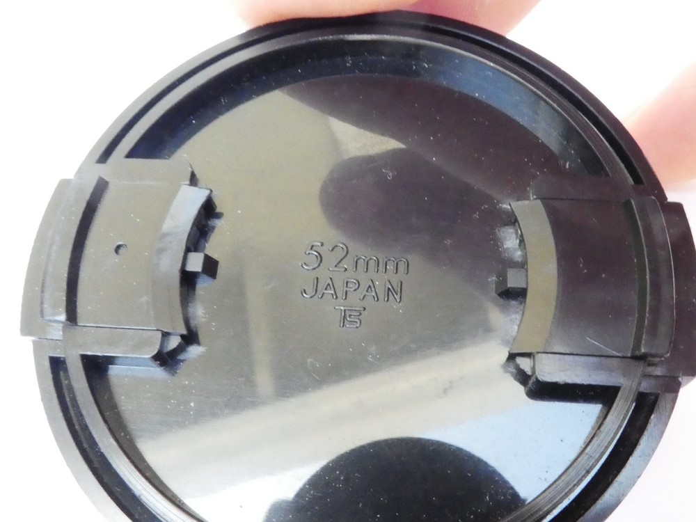 Vivitar 52mm Front Lens cap plastic snap on type