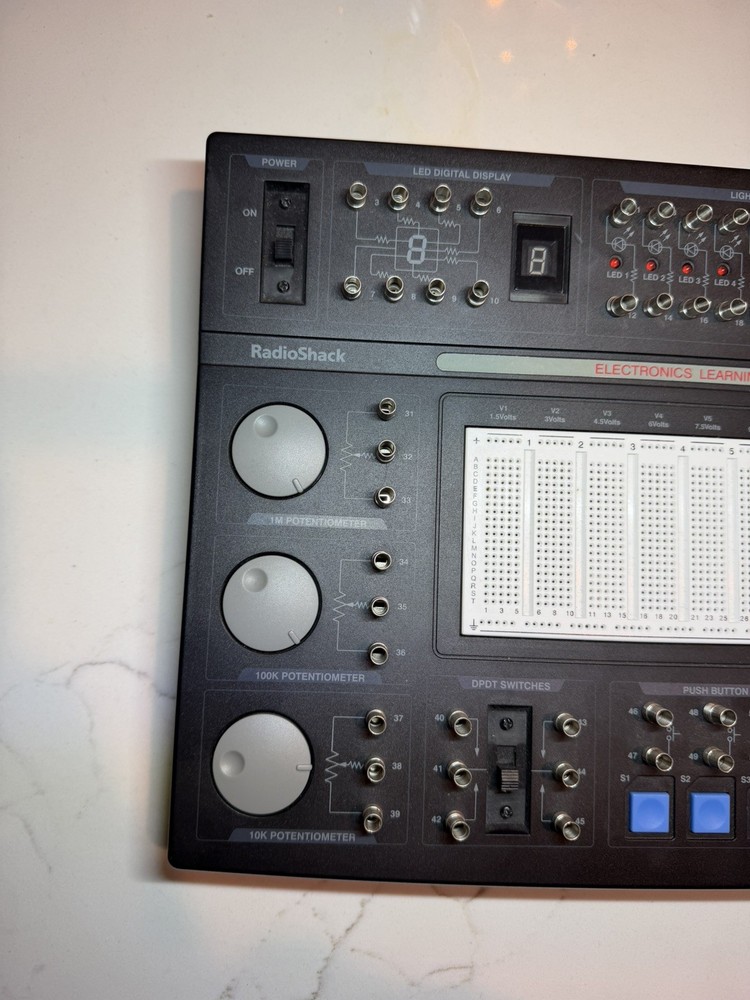 Radio Shack Electronics Learning Lab BOARD ONLY Model #2800055