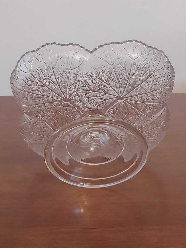 HTF EAPG Central 0763 Glass 4 LEAF Pattern Cake Dessert Plate SQUARE COMPOTE