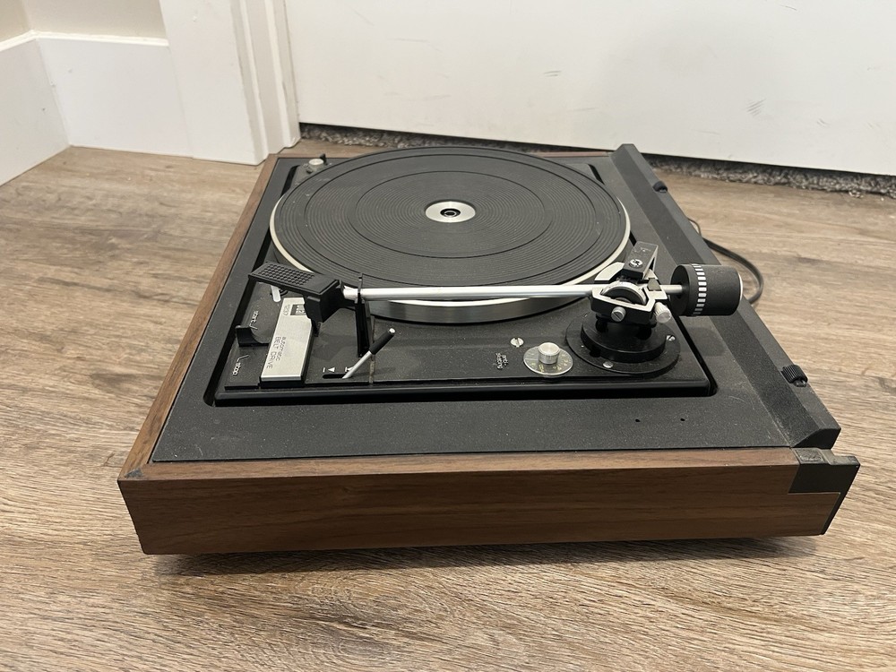 Vintage 1970's Dual 1237 2 Spd Automatic Turntable Spins