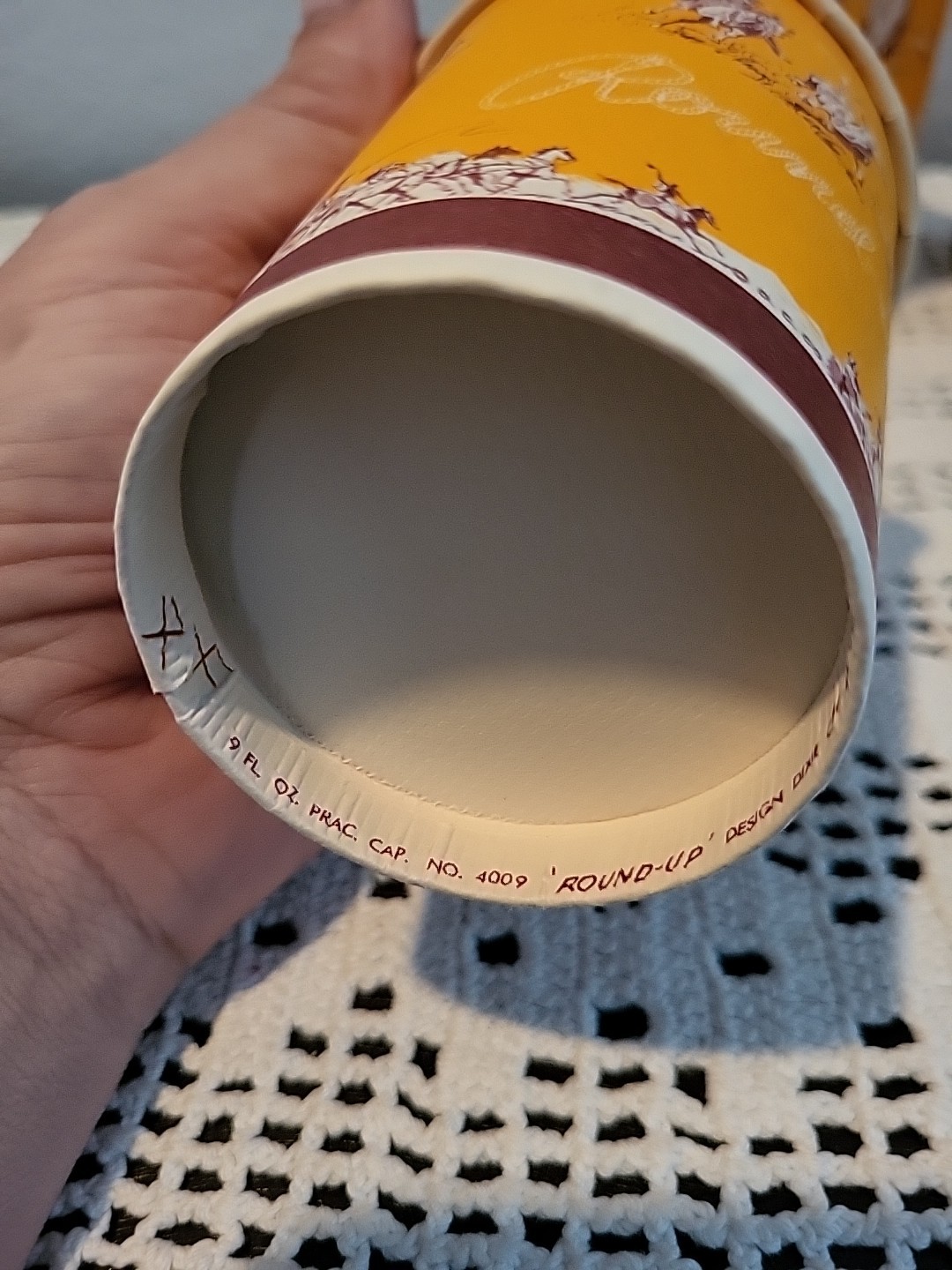 1950s Vintage 9oz Disposable Dixie Cups “Round-Up Design” - 4 Cups Handles