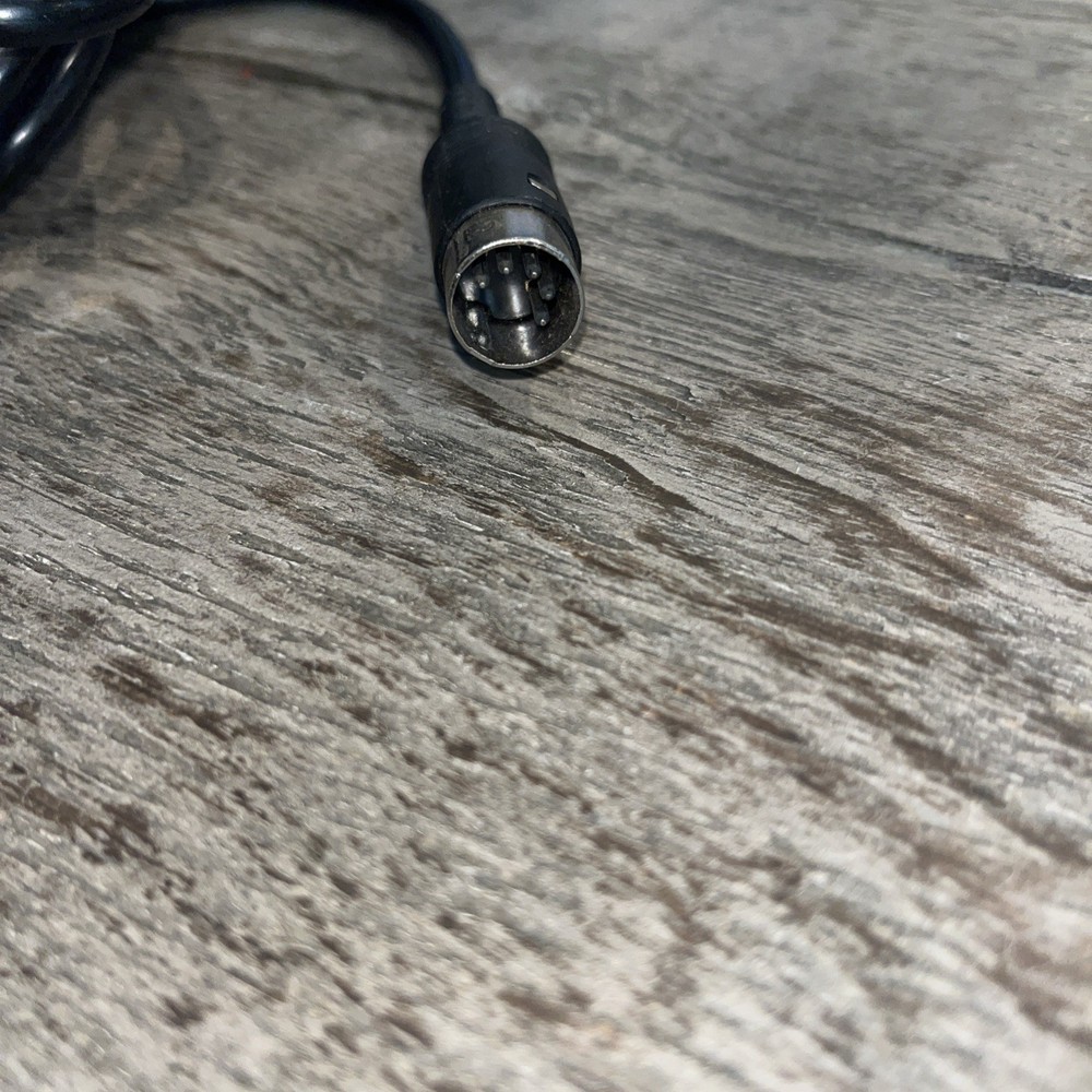 Texas Instruments Video Modulator Model No. UM 1381-1