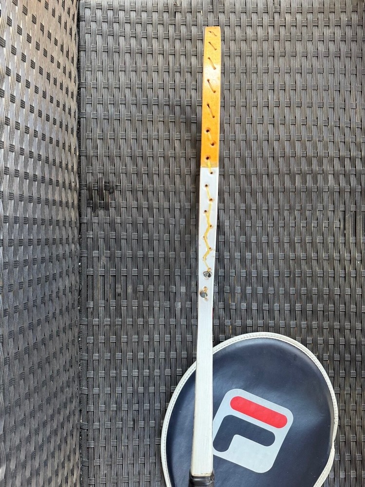 "WUD-3 KID" THREAD WITH ORIGINAL LINING AND HANDLE - WOODEN RACKET