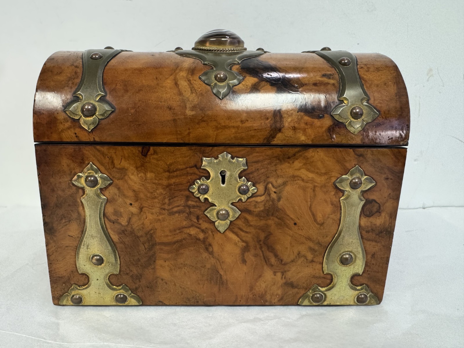 U28306 Antique VICTORIAN Burled Walnut Letter Stationary Box wBrass  Gem G2U