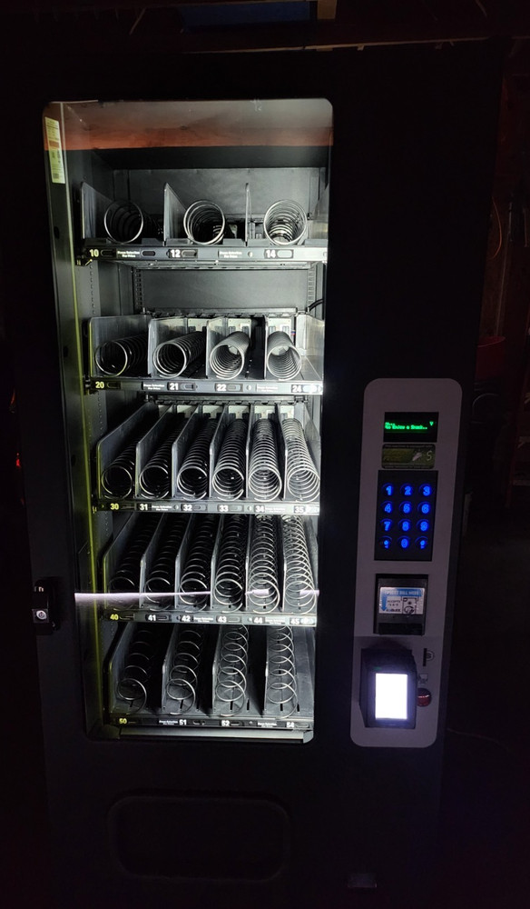 Vending Machine 23-Selection Snack Model #3573