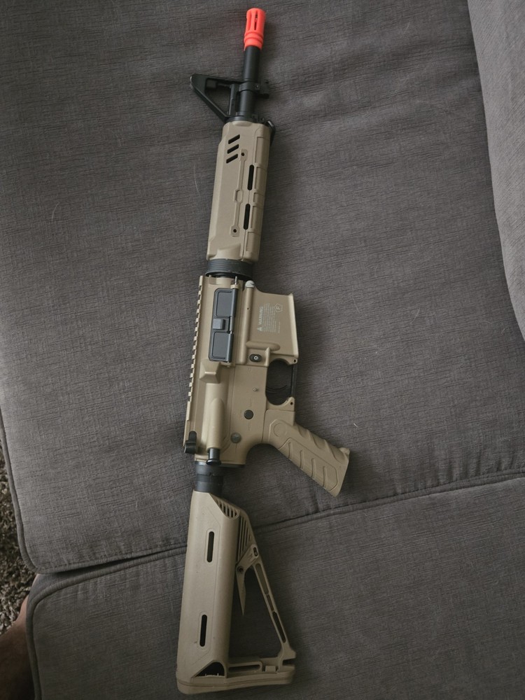 Airsoft AEG Valken M4