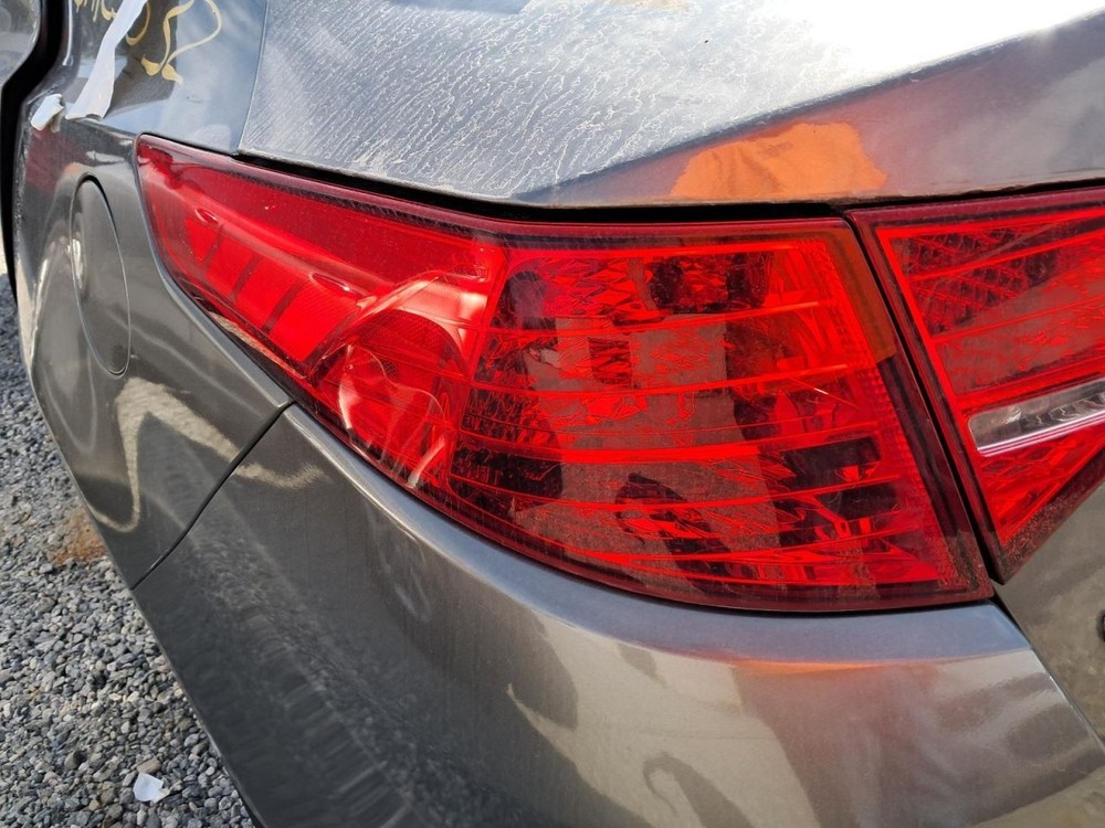 OPTIMAKIA 2012 Glove Box 4773597