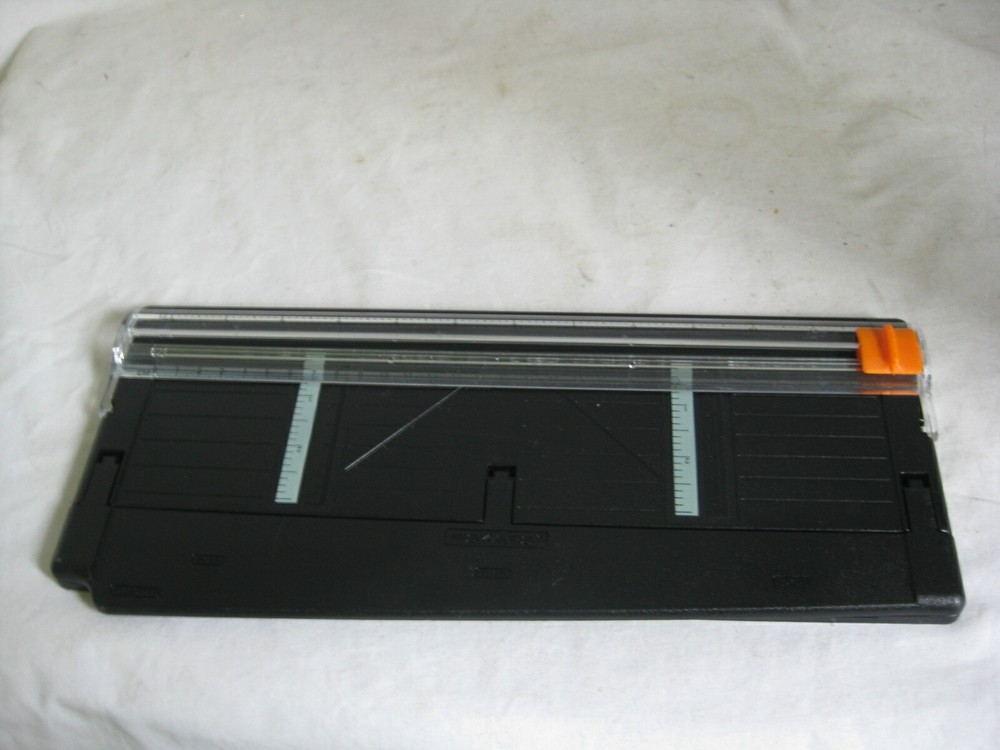 Fiskars cutting board cut ruler measurement measuring project craft drafting