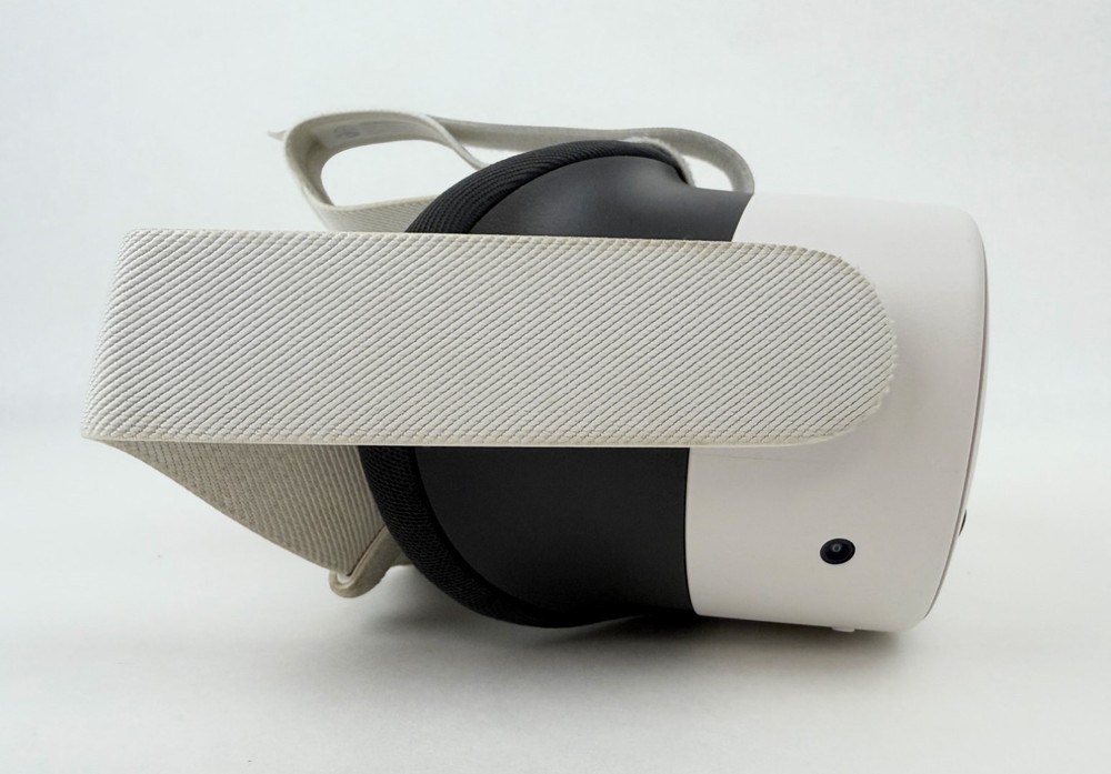 Oculus Quest 3S All-In-One Headset 128GB