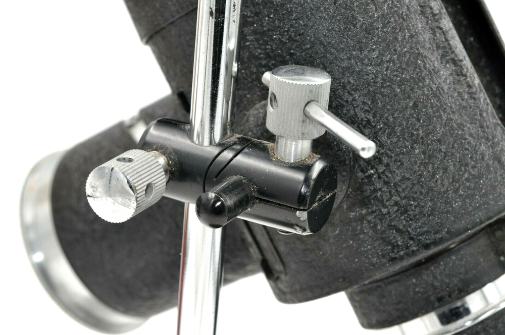 LEITZ TABLETOP ILLUMINATOR "MINT". ANTIQUE