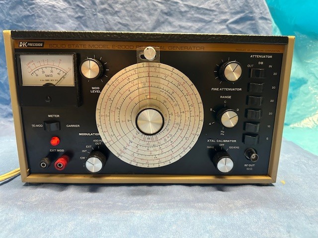 B&K Precision signal generator E-200D