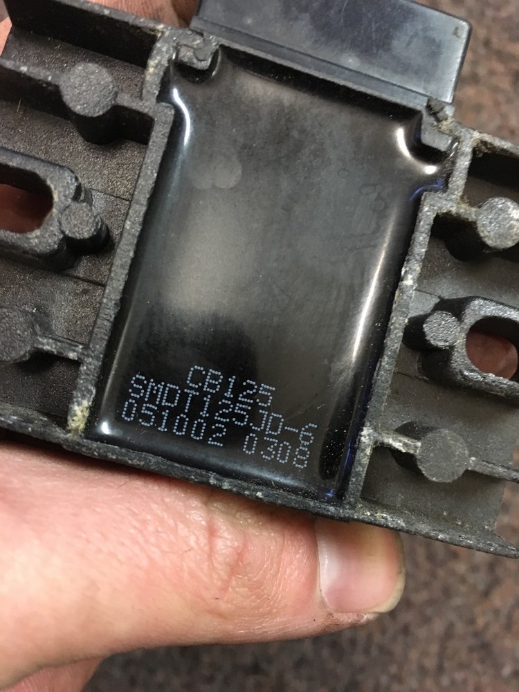 2006 Yamaha YBR125 3D9 Regulator Rectifier